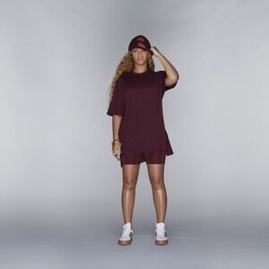 Adidas x Ivy Park Unisex Large Maroon 3 Striped Sleeves Oversized Tee
